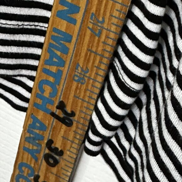 Chicos Top Women’s Size XL 3 Black White Striped Long Sleeve Casual Stretch - Picture 3 of 5